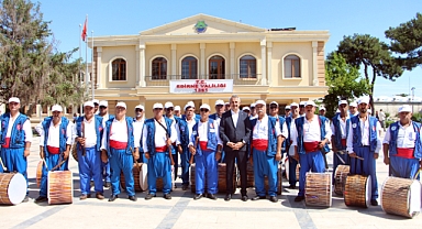 Kırkpınar Yağlı Güreşleri Festivali, geleneksel davul- zurna ekibinin davetiyle başladı