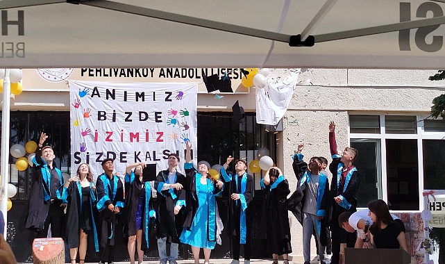 Pehlivanköy Anadolu Lisesi’nde Mezuniyet Coşkusu