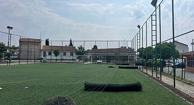 Pehlivanköy'de Şehit Güven Seven Spor Tesisinde Yenileme Çalışmaları Başladı 