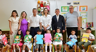 Plevne İlkokulu'nda Karne Coşkusu: Protokol Öğrencilerin Sevincine Ortak Oldu 