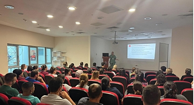 Sağlık Çalışanlarına Hayat Kurtaran Bilgilendirme