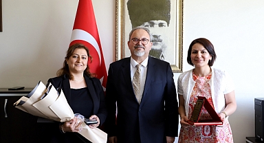 Sağlık Hizmetleri MYO'da Devir Teslim Töreni Gerçekleştirildi