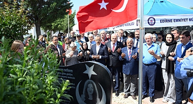 Şehit polis memuru Nefize Çetin Özsoy, vefatının 9'uncu yılında kabri başında anıldı