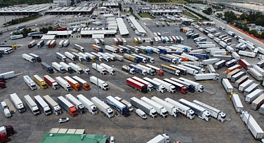 TIR şoförleri bayrama ailelerinden uzakta girdi