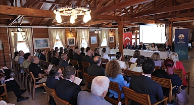 TRAKYA ÜNİVERSİTESİ SENATOSU MERİÇ KENARI SOSYAL TESİSLERİ’NDE TOPLANDI