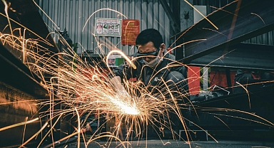 TÜİK Nisan 2025 Verilerini Açıkladı: Ciro Yıllık %32,7 Arttı