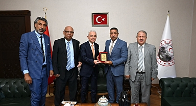 Vali Uğur Turan’dan Roman Derneklerine Anlamlı Kabul