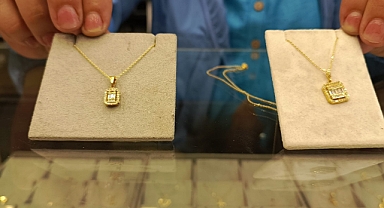 24 Temmuz 2025 Güncel Altın Fiyatları: Gram Altın, Çeyrek Altın, Cumhuriyet Altını Ne Kadar Oldu?