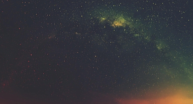 24 Temmuz 2025 Perşembe Günlük Burç Yorumları: Gökyüzü Bugün Neler Fısıldıyor?