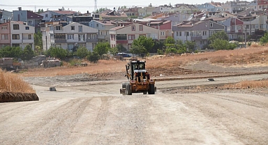 Başkan Sarıkurt, Zafer Mahallesi´ndeki Yol Çalışmalarını Yerinde İnceledi