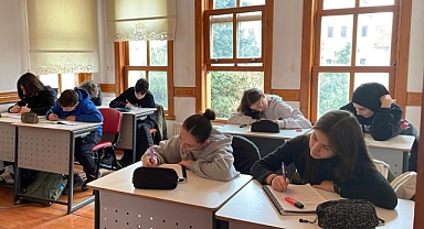 Bilgi Evi Öğrencilerinden Göz Dolduran LGS Performansı