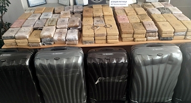 Bulgaristan gümrüğünde, Türkiye’ye girmek üzere gelen cipte 205 kilo kokain ele geçirildi