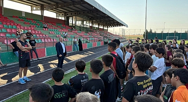 Büyükkarıştıran'da Yaz Spor Okulları Başladı 