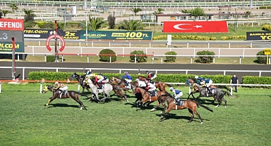 Çorlu Belediye Başkanlığı Koşusu Veliefendi Hipodromunda Gerçekleştirildi