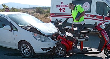 Edirne'de otomobil elektrikli bisiklete çarptı; 1 ölü, 1 yaralı