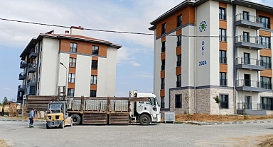 Kavaklı'da Parke Taş ve Park Yenileme Çalışmaları Sürüyor