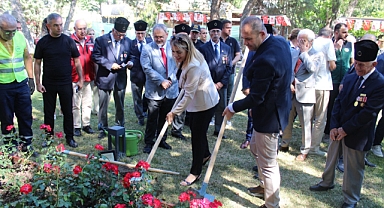 Kırklareli'nde Şehitler İçin 253 Gül Fidanı Dikildi 