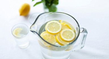 Yaz Günlerinin Vazgeçilmezi: Limonata