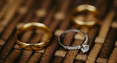 1 Ağustos 2025 Cuma Güncel Altın Fiyatları: Çeyrek, Gram ve Cumhuriyet Altını Ne Kadar Oldu?