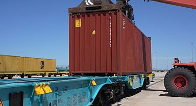 127 YENİ NESİL MİLLİ YÜK VAGONU RAYLARA İNDİRİLDİ