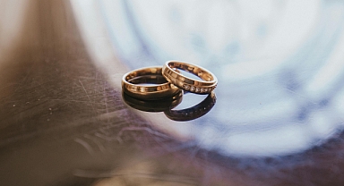 19 Ağustos 2025 Salı Güncel Altın Fiyatları: Gram, Çeyrek ve Diğerleri!