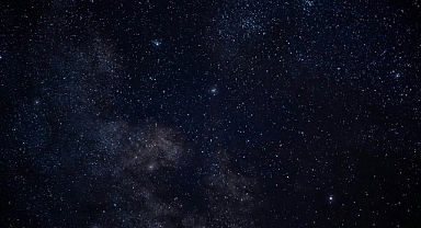 4 Ağustos 2025 Pazartesi Günlük Burç Yorumları: Göklerin Mesajı Sizi Bekliyor!