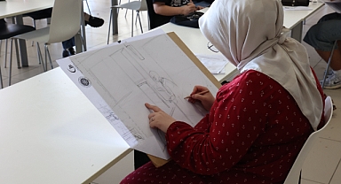 415 Başvuru, 216 Katılım