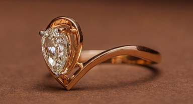 5 Ağustos 2025 Altın Fiyatları: Çeyrek, Gram ve Cumhuriyet Altını Kaç TL?