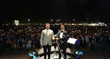 Ayna Grubu ve Sezer Altınok Babaeski’yi Coşturdu