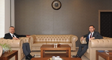 Babaeski Kaymakamı Tamer Orhan’dan Kaymakam Yıldız’a Hayırlı Olsun Ziyareti