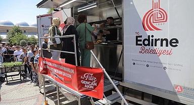 EDİRNE BELEDİYESİ’NDEN 30 AĞUSTOS ZAFER BAYRAMI SEBEBİYLE LOKMA İKRAMI