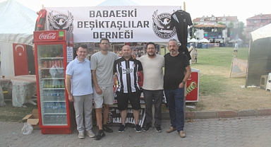Kent Konseyi Başkanı Şafak Memi’den Beşiktaşlılar Derneği Standına Ziyaret