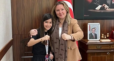 Milli Eğitim Müdürüne Şampiyon Öğrenciden Ziyaret