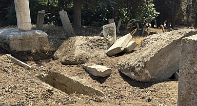 Tekirdağ'da defineciler, 18'inci yüzyıla ait mezarı tahrip etti