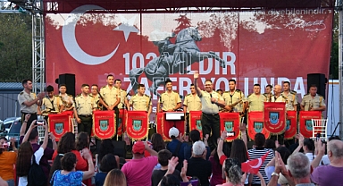 30 Ağustos Zafer Bayramı Coşkusu Süleymanpaşa Sahilini Sardı