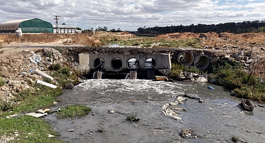 Çorlu Deresi'nde evsel atıkların arıtılmadan verildiği tespit edildi, inceleme başlatıldı