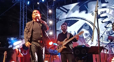 Edirne'de konser veren Kıraç, Güllü'yü andı