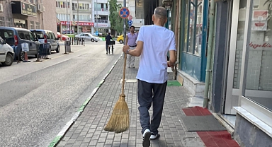 Herkes Kendi Kapısının Önünü Süpürürse 