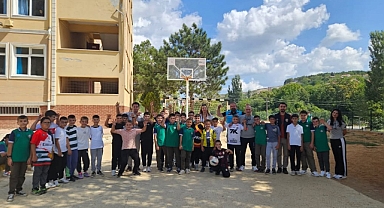 Öğrencilere Sağlıklı Yaşam ve Siber Güvenlik Eğitimi 