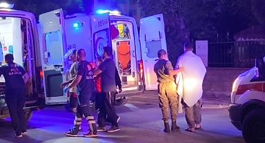 Orduevinin yatakhanesinde çıkan yangında 16 asker dumandan etkilendi