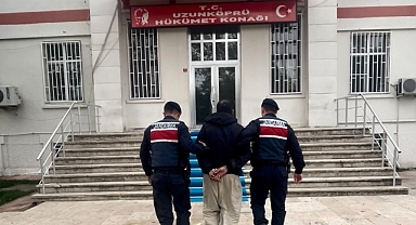 12 yıl hapis cezasıyla aranan firari hükümlüyü parmak izi yakalattı