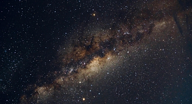 15 Ekim 2025 Günlük Burç Yorumları: Çarşamba Günü Sürprizlerle Dolu!