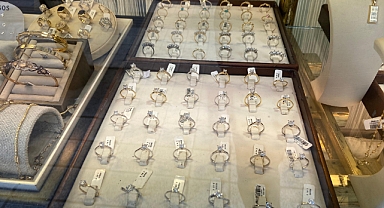 3 Ekim 2025 Güncel Altın Fiyatları: Gram Altın Kaç TL Oldu?