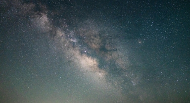 5 Ekim 2025 Pazar Günlük Burç Yorumları: Harcamalarınızı Kontrol Altında Tutun