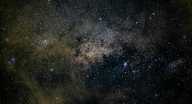 9 Ekim 2025 Perşembe Günlük Burç Yorumları: Sabırlı Davranmanız Önemli!