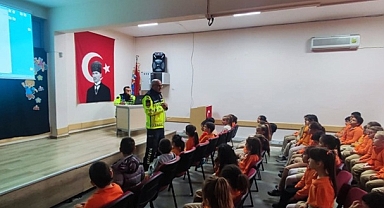 Alpullu’da Jandarma Trafik Ekiplerinden Öğrencilere Trafik Eğitimi