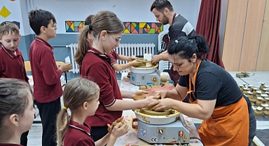 Babaeski Atatürk Ortaokulu’nda Renkli Etkinlik: Çömlek Atölyesi Düzenlendi