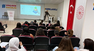 Babaeski KYK Kız Öğrenci Yurdu’nda ‘Evlilik ve Aile Eğitimi’ Atölyesi Düzenlendi