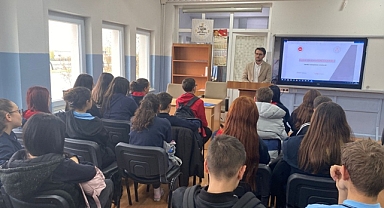 Babaeski Şehit Ersan Yenici Anadolu Lisesi’nde “Değişen Dünyada Değişmeyen Değerler” Semineri
