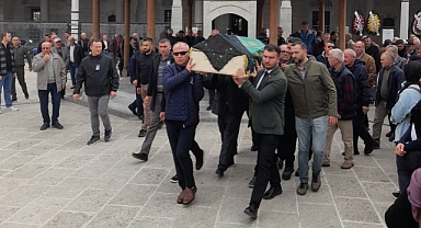 Başkan Fırat Yayla, Fatma Özcan'ın Cenaze Törenine Katıldı 